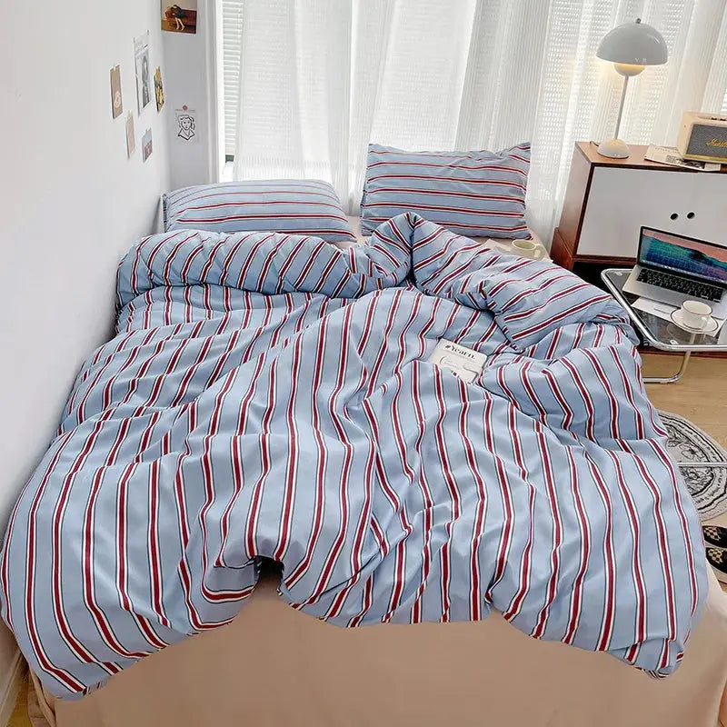 Linfoyer Striped Bedding Set (4 Pcs)