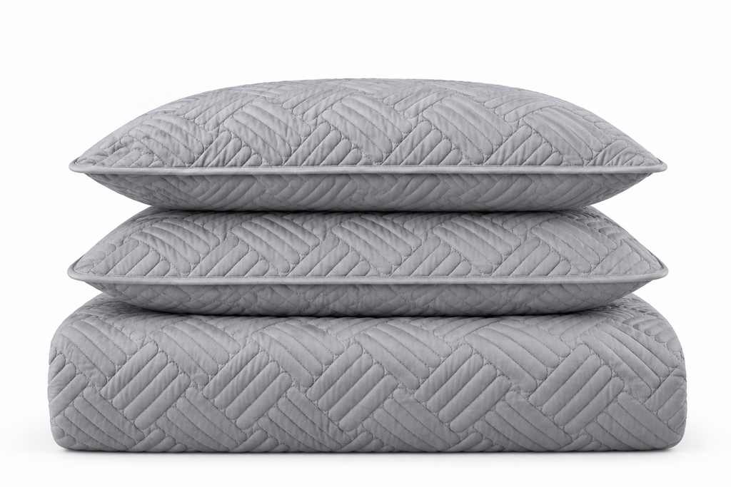Linfoyer Lightweight Quilted 3 Piece Bedspread Set