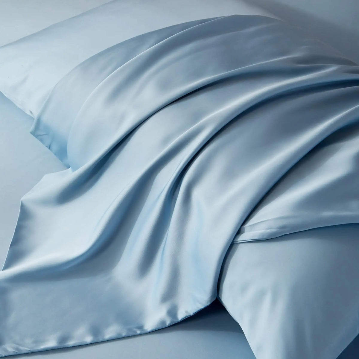 Linfoyer Summer Silky Cooling Duvet Cover Set (4 Pcs)