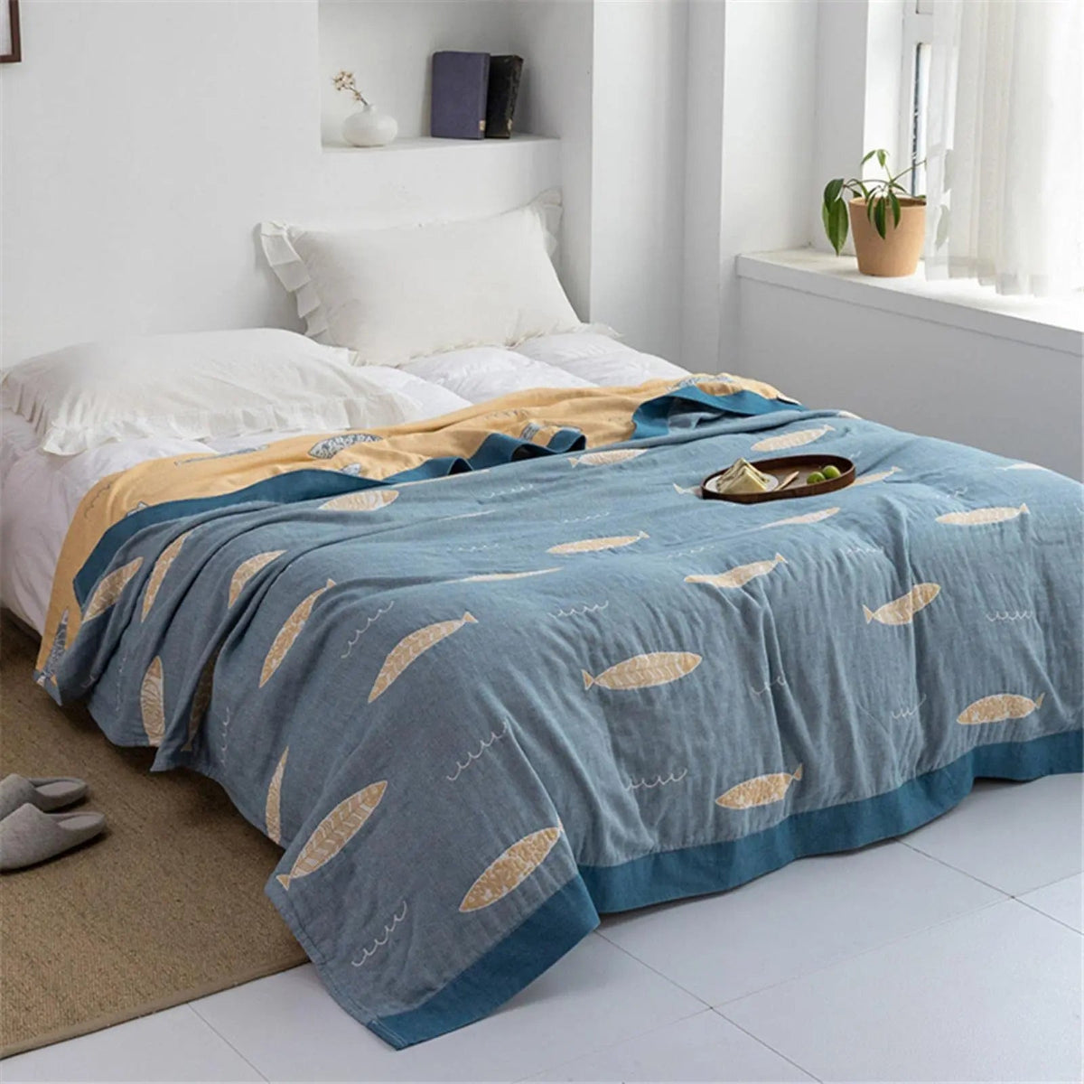 Linfoyer Fish Muslin Throw Blanket