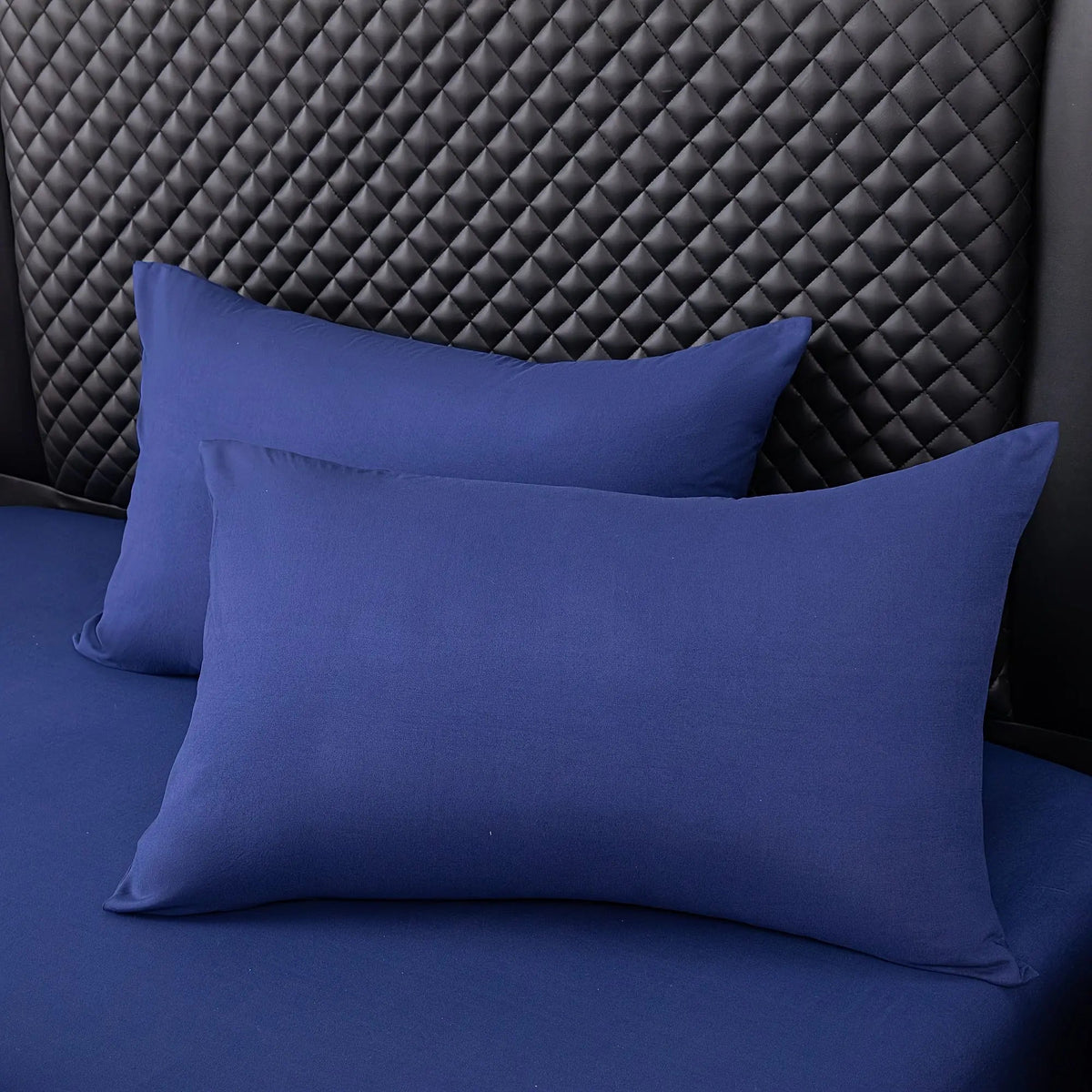 Linfoyer Reversible Lightweight Comforter
