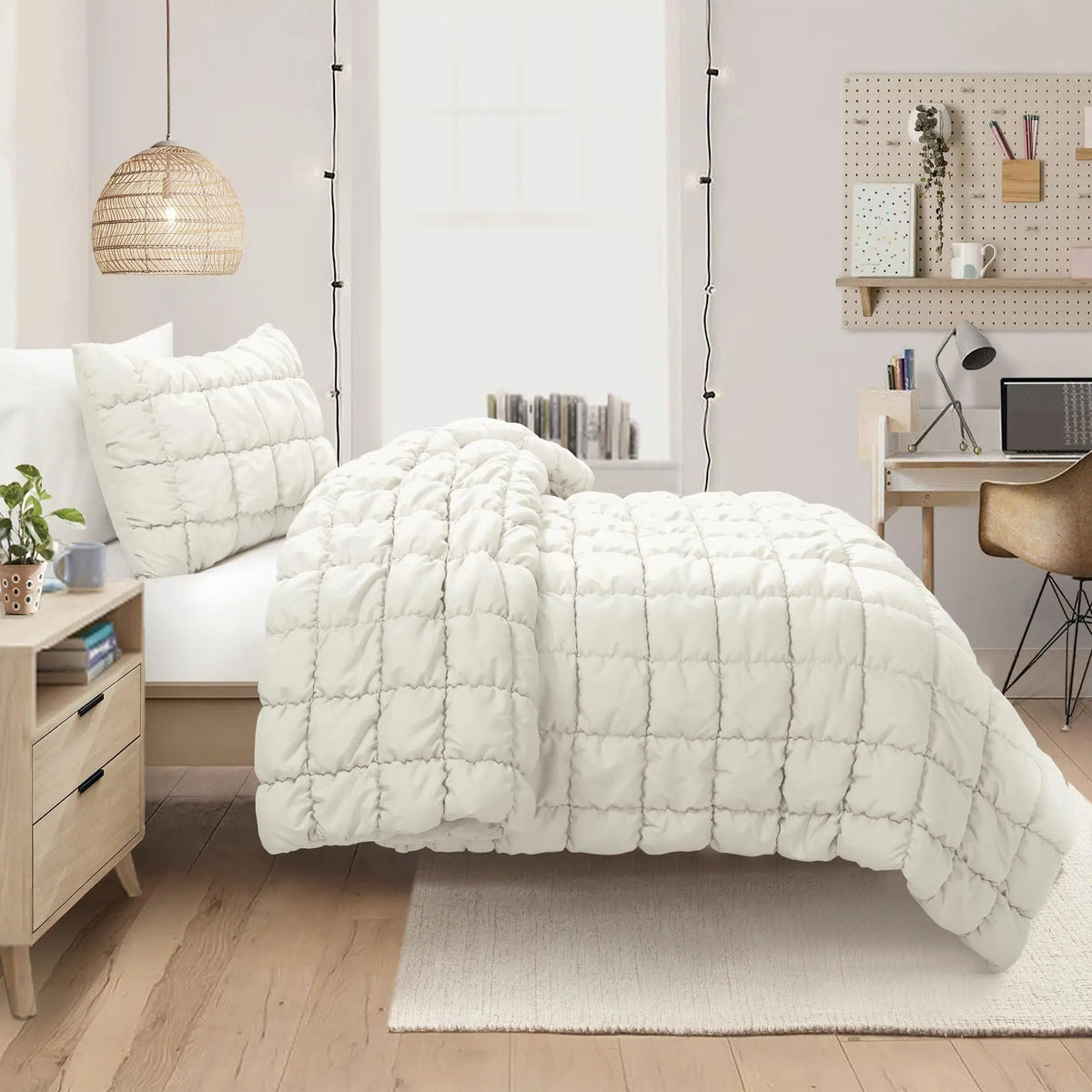 Linfoyer Plush Comforter Set