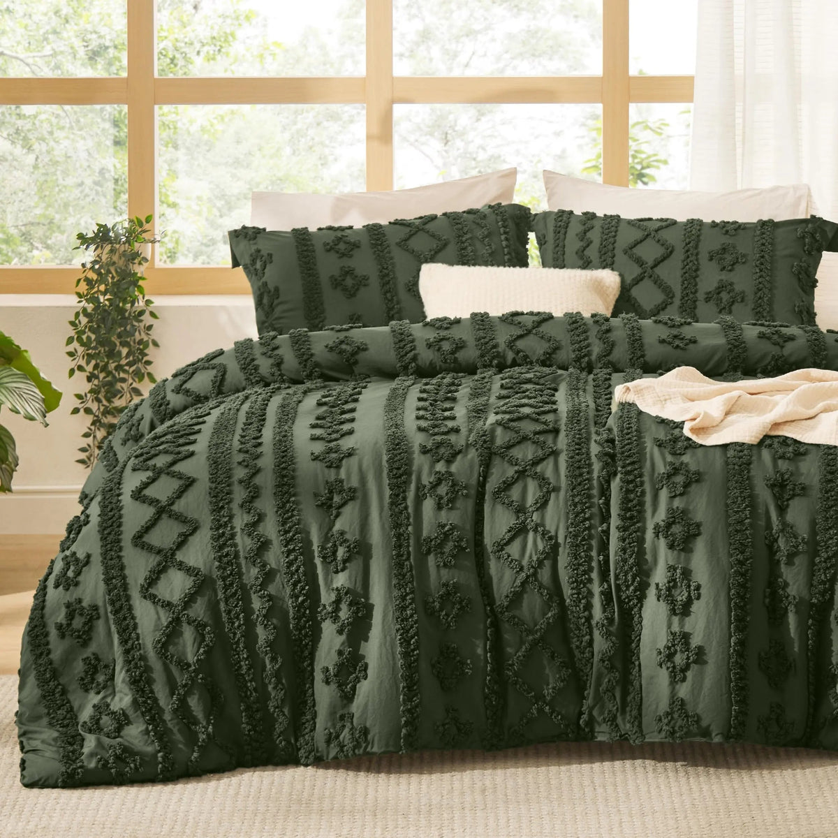 Linfoyer Tufted Boho Comforter Set (3 Pcs)
