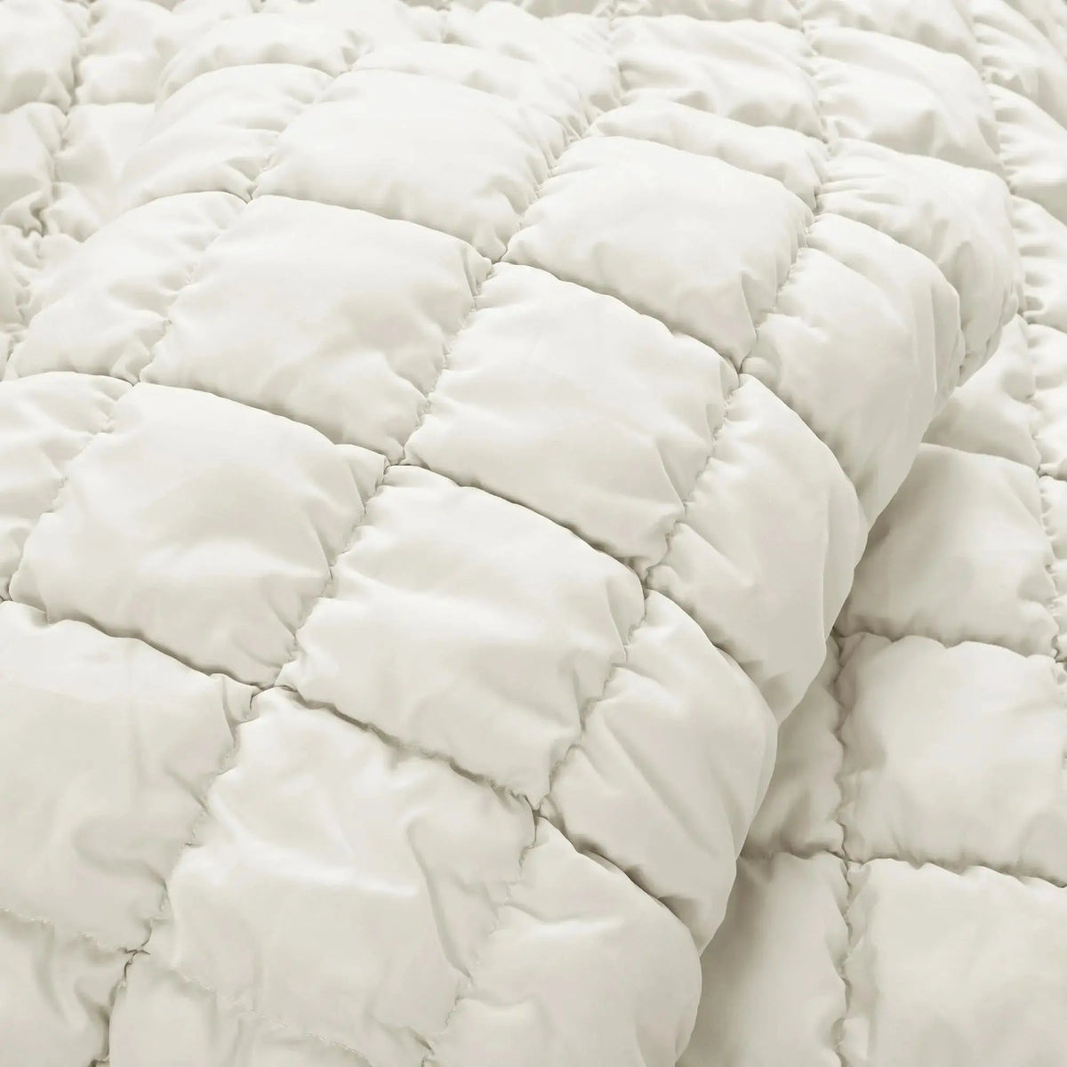 Linfoyer Plush Comforter Set